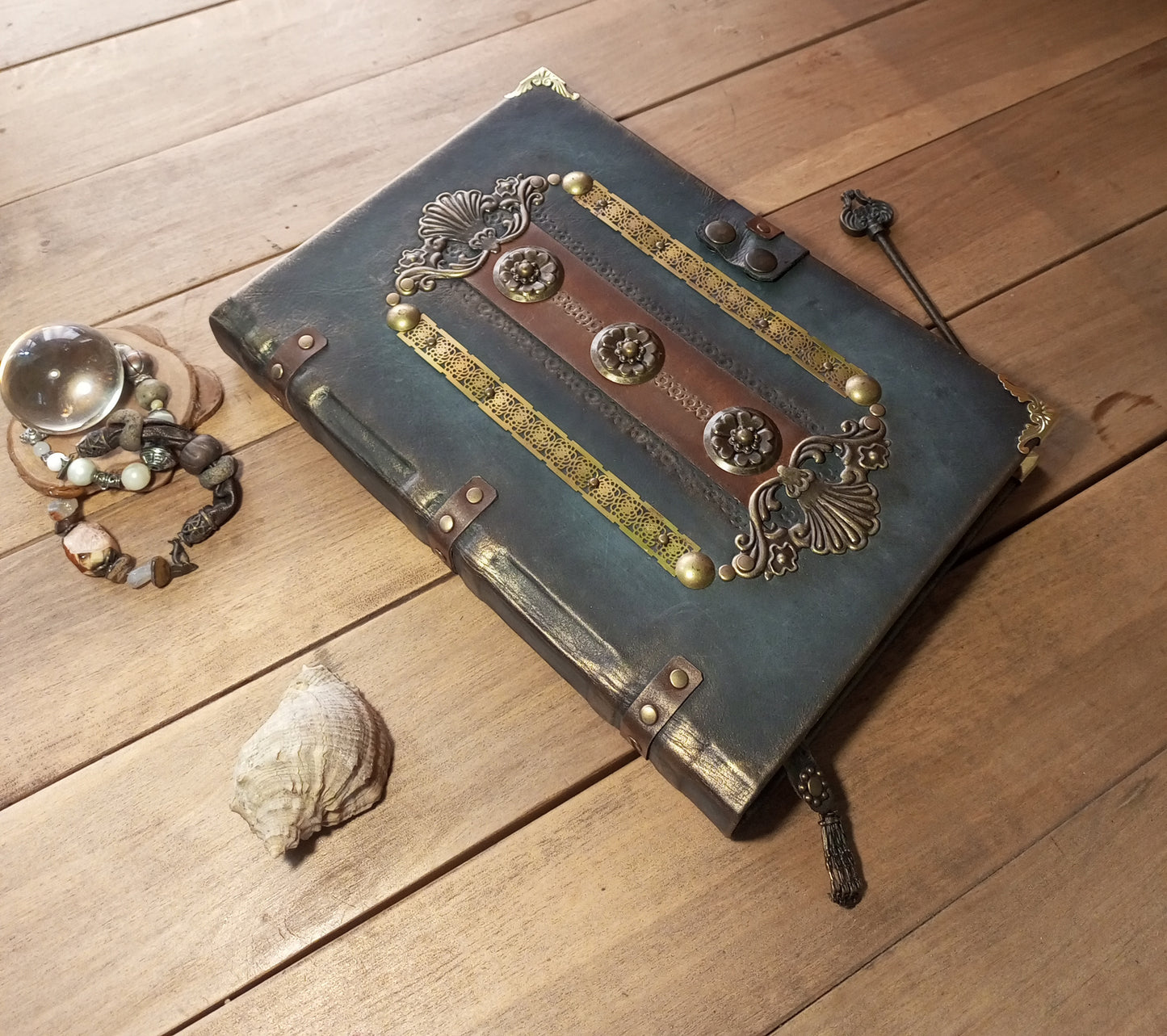 Handmade leather daily notebook brown grey vintage style