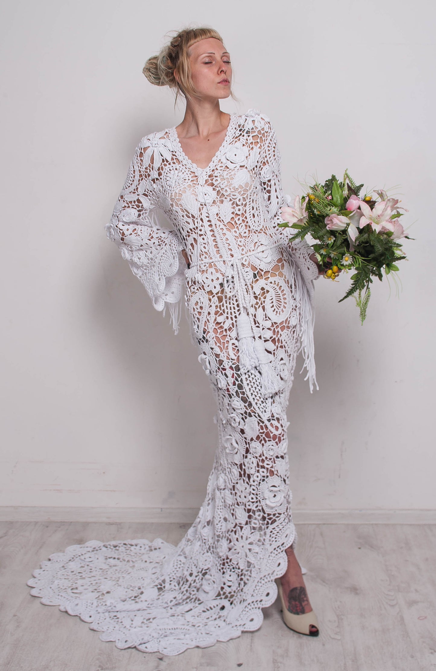Handmade Crochet Irish Lace Wedding Maxi Dress – White Cotton Bridal Gown with Fringe Sleeves