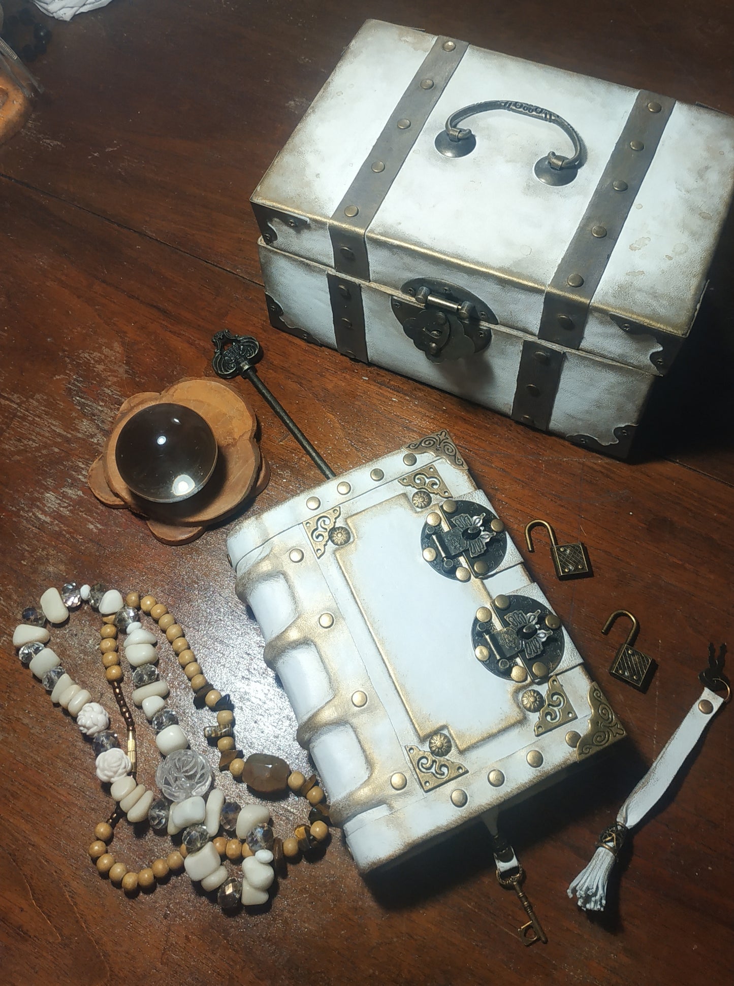 White Aged Leather Journal with Antique Locks – Medieval Wicca Grimoire Handmade Blank Vintage Notebook, 200 Pages