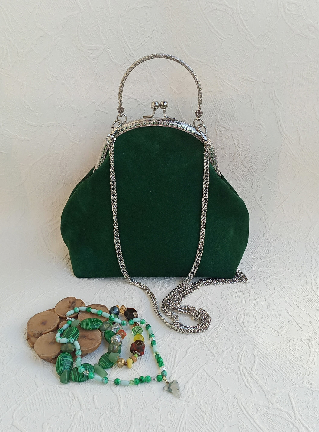 Emerald Green Suede Kisslock Bag – Vintage Leather Frame Handbag with Silver Clasp, Chain Strap Bohemian Shoulder Purse
