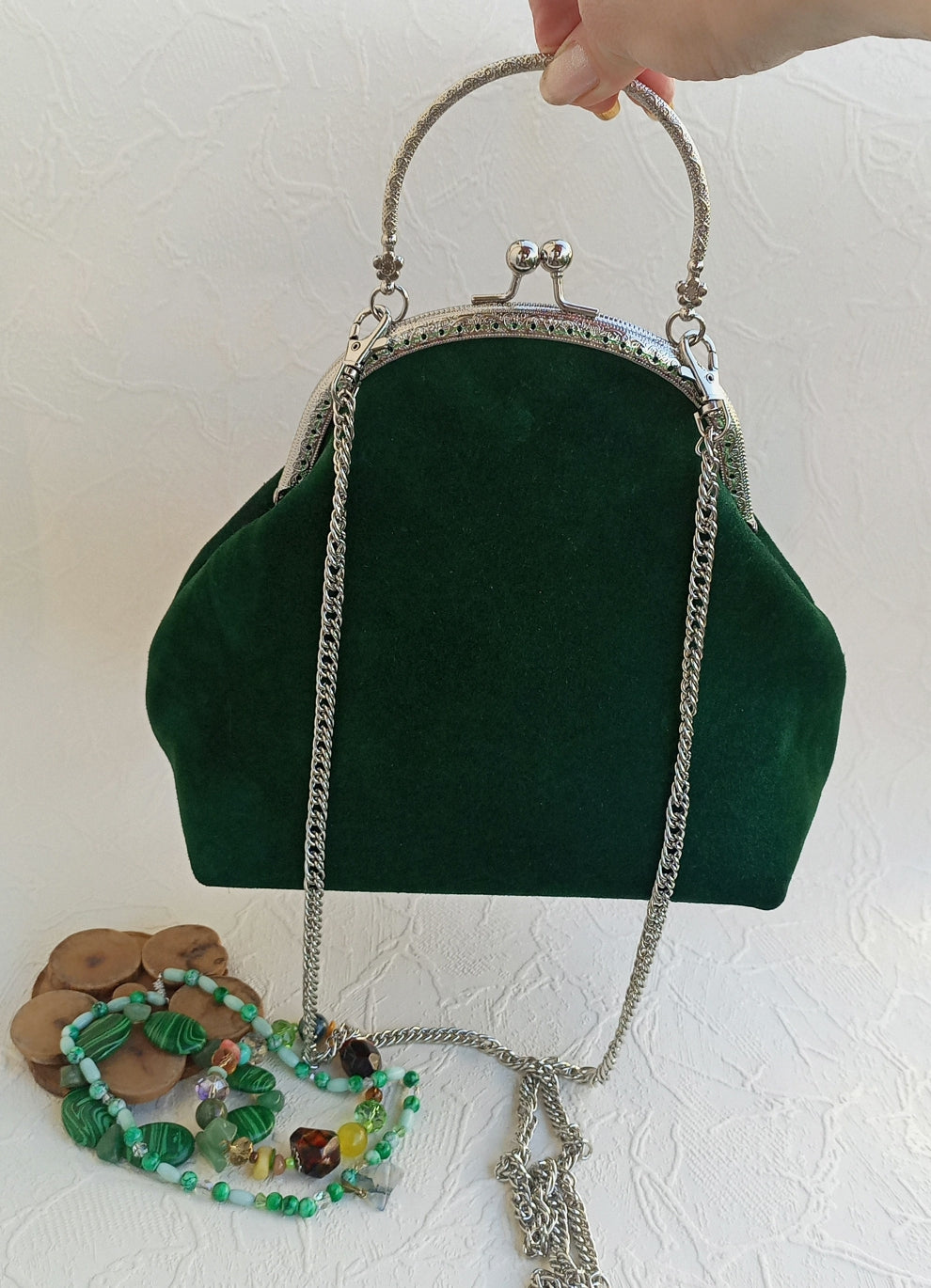 Emerald Green Suede Kisslock Bag – Vintage Leather Frame Handbag with Silver Clasp, Chain Strap Bohemian Shoulder Purse