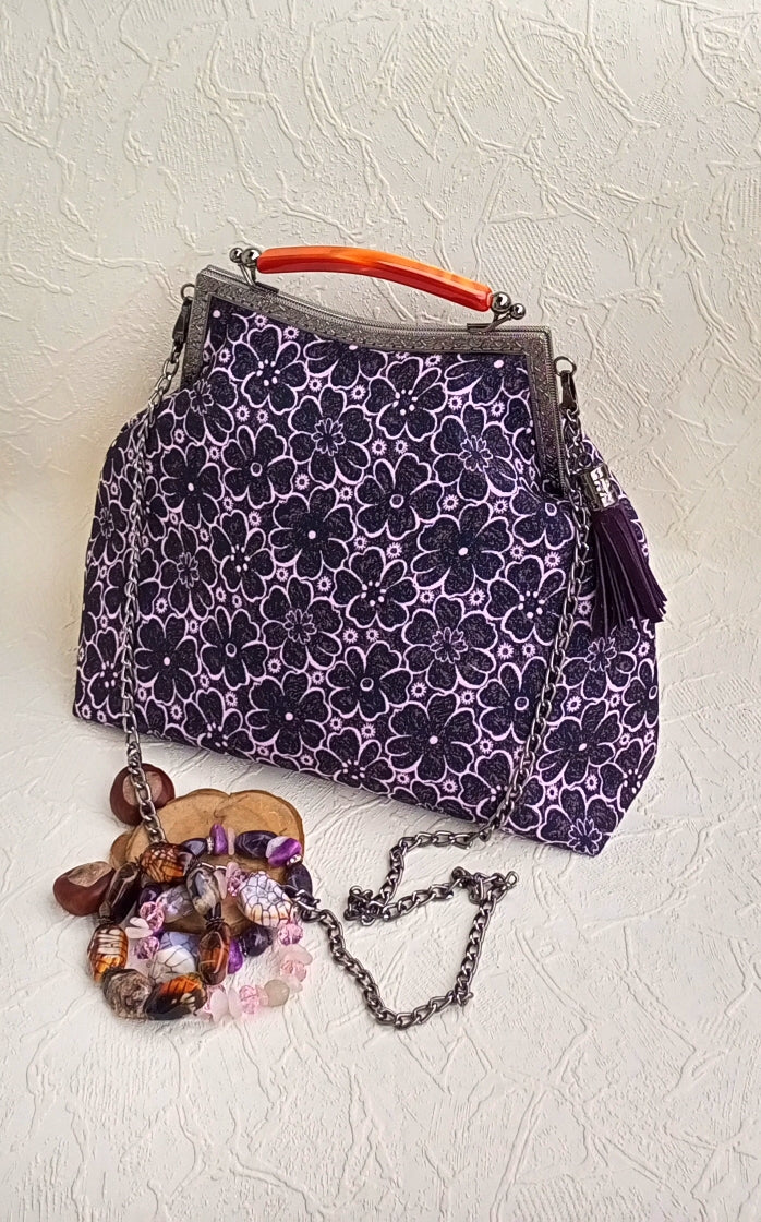 Floral Jacquard Kisslock Bag – Purple Vintage Metal Frame Handbag with Leather Tassel, Chain Strap and Top Handle Boho Purse