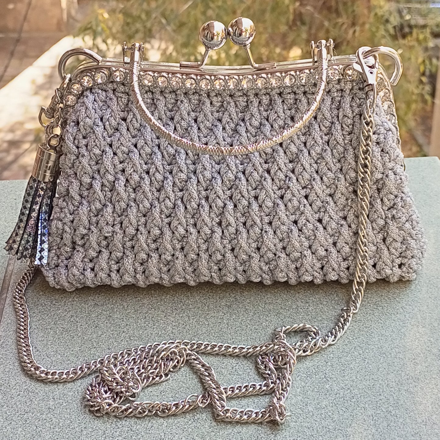Grey Crochet Kisslock Bag – Silver Frame Wedding Clasp Purse, Elegant Lurex Evening Handbag, Bohemian Crossbody Bag