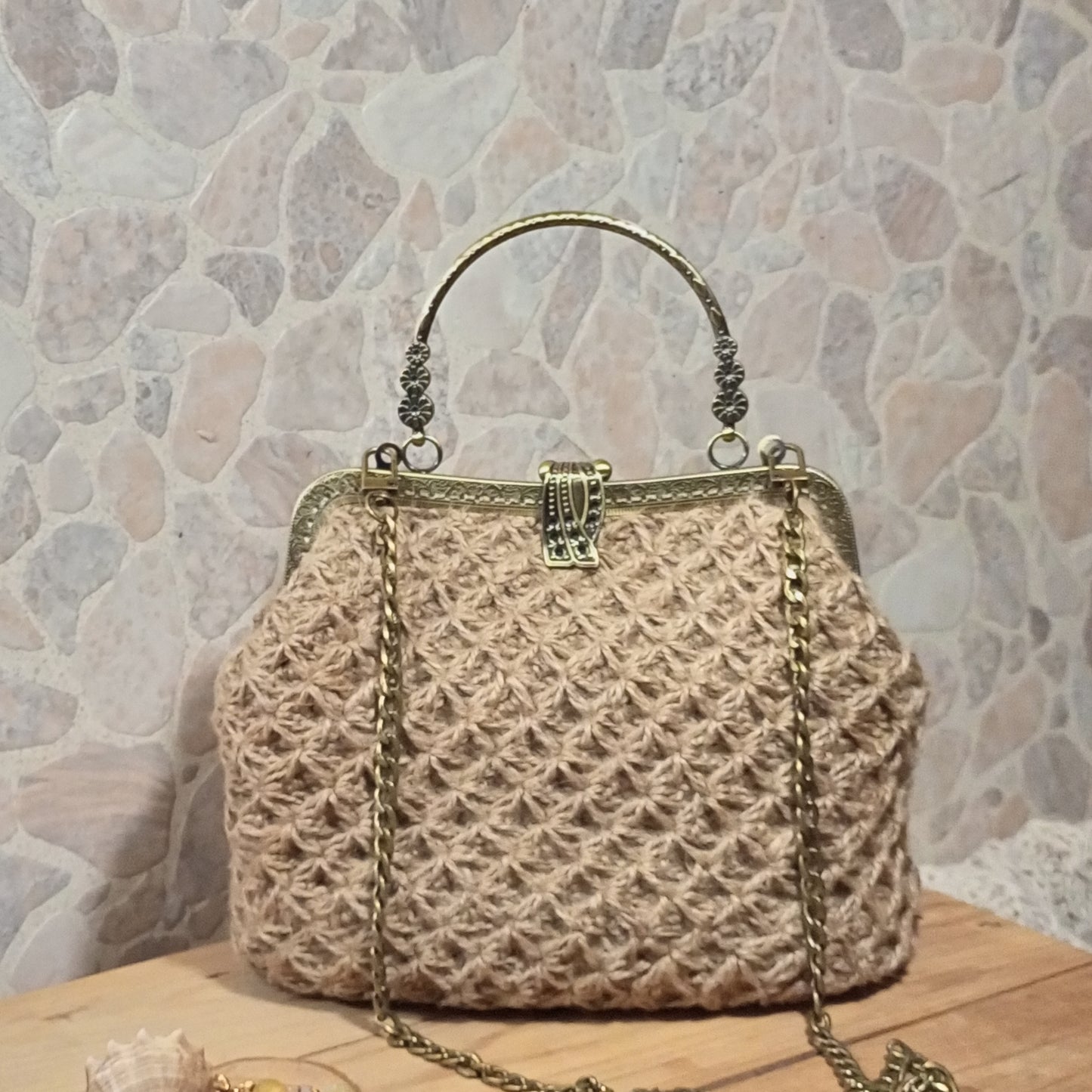 Bohemian Beige Crochet Jute Kisslock Bag – Handmade Natural Fiber Handbag with Chain Strap