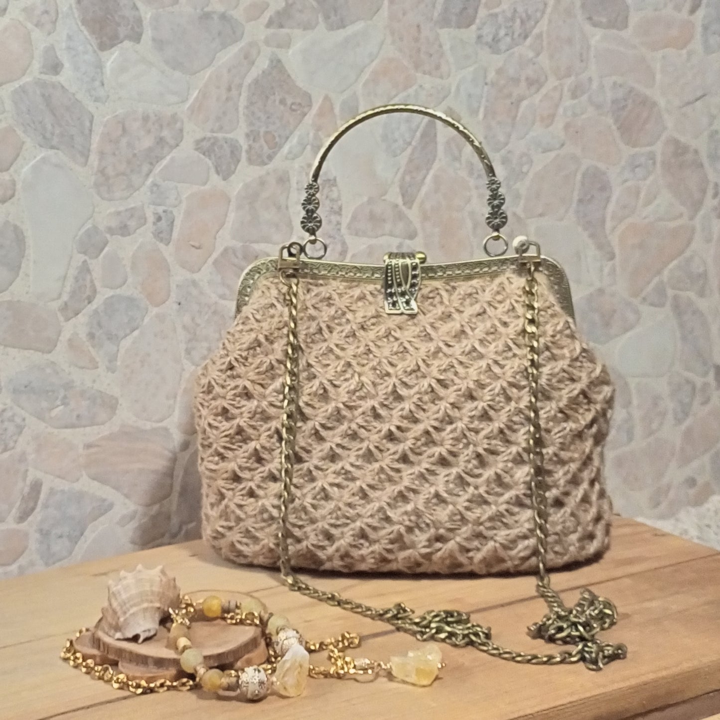 Bohemian Beige Crochet Jute Kisslock Bag – Handmade Natural Fiber Handbag with Chain Strap