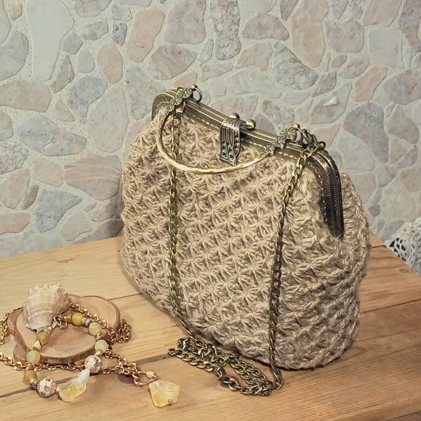 Bohemian Beige Crochet Jute Kisslock Bag – Handmade Natural Fiber Handbag with Chain Strap