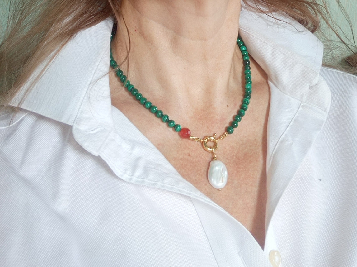 Malachite Pearl Necklace – Emerald Green Gemstone Choker with Gold Filled Clasp