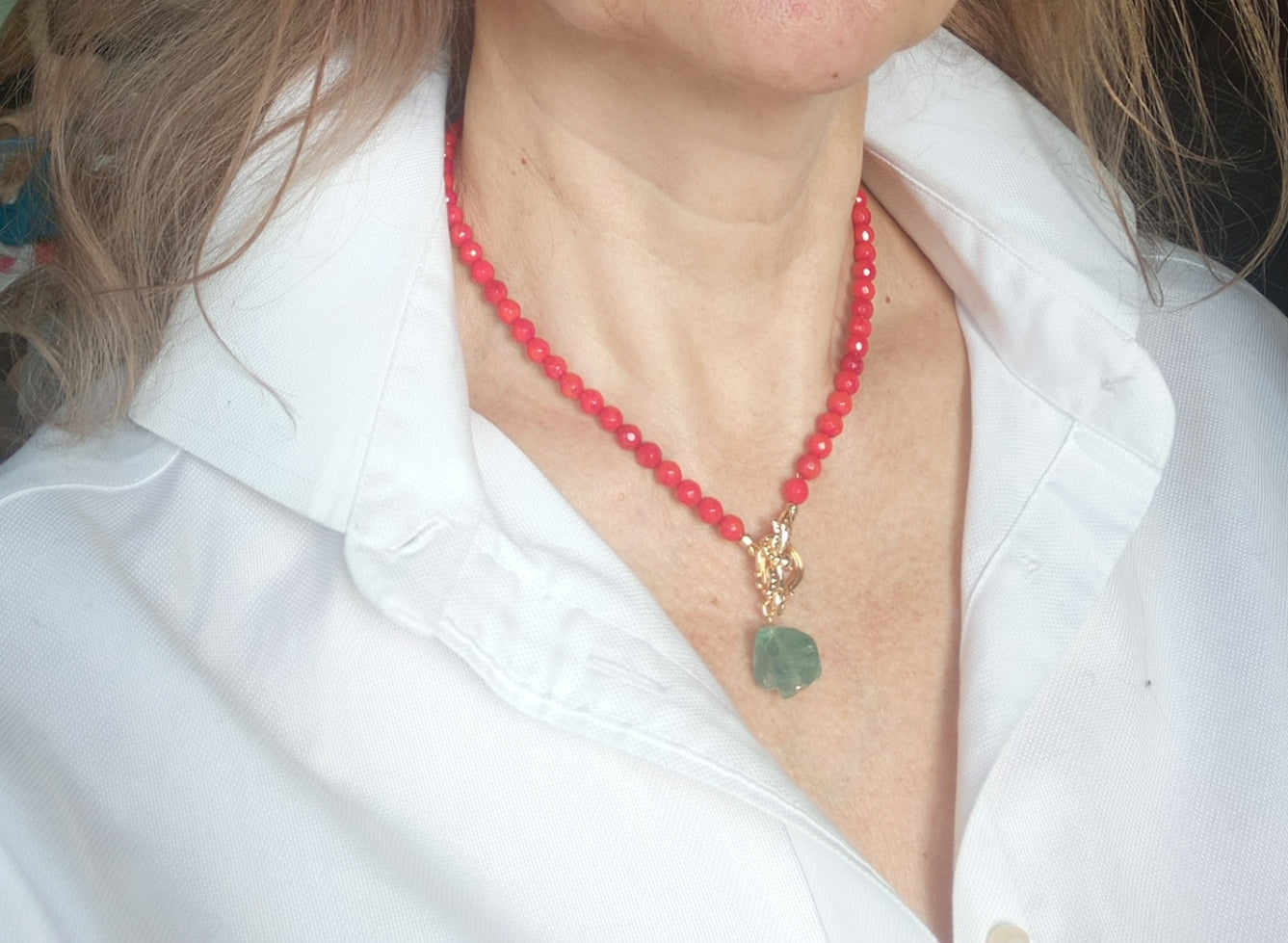 Coral Choker Necklace with Green Fluorite Charm – Red Coral Gemstone Jewelry, 14K Gold Filled Toggle Necklace, Gift for Her