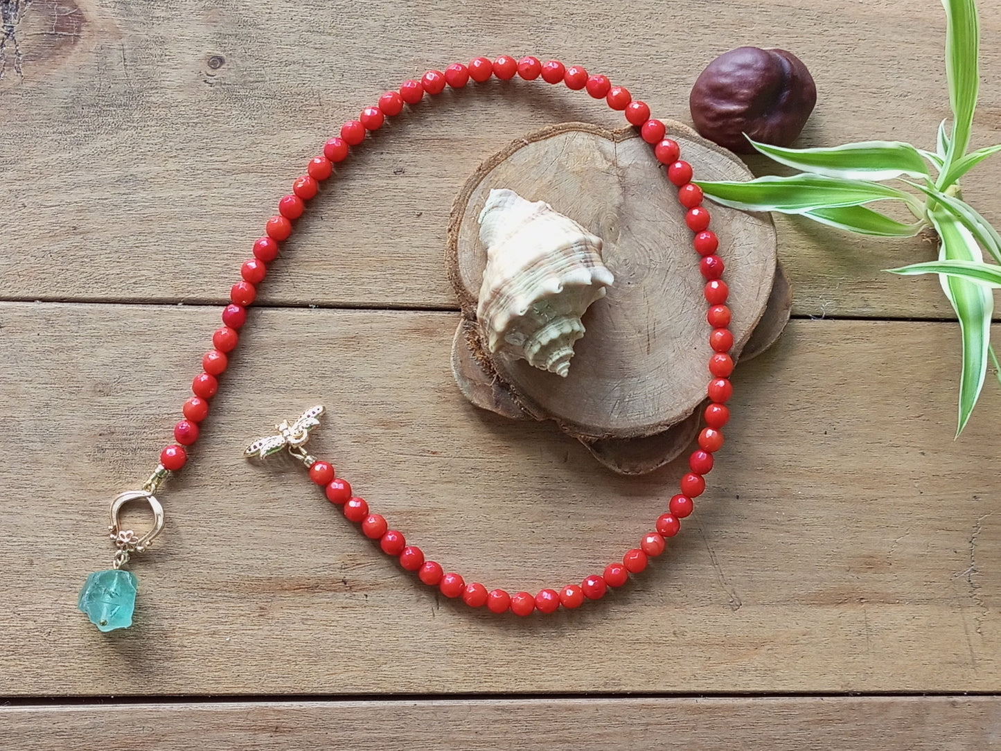 Coral Choker Necklace with Green Fluorite Charm – Red Coral Gemstone Jewelry, 14K Gold Filled Toggle Necklace, Gift for Her