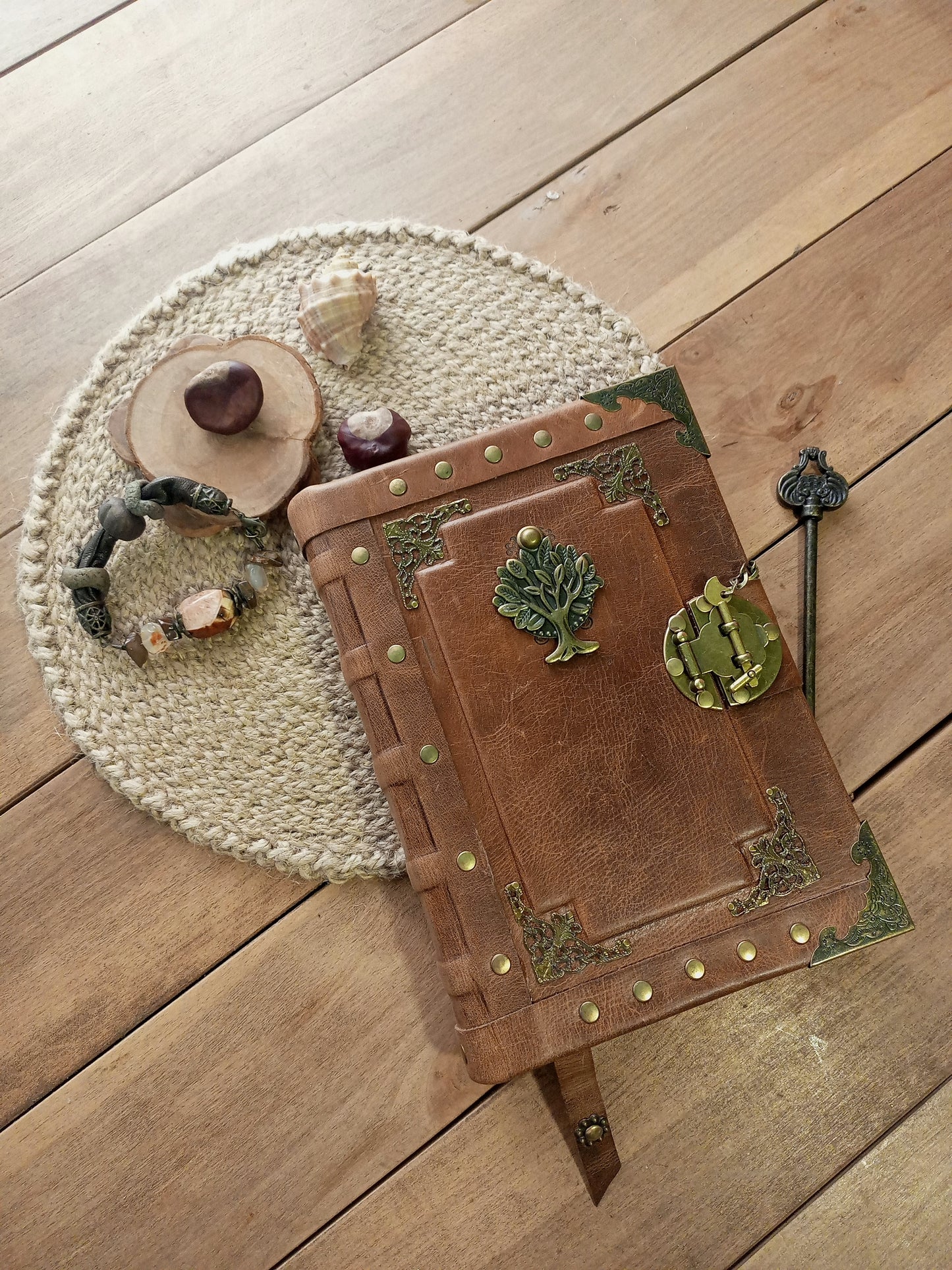 Rusty Brown Leather Journal – Handmade Vintage Grimoire Aged Brown Notebook