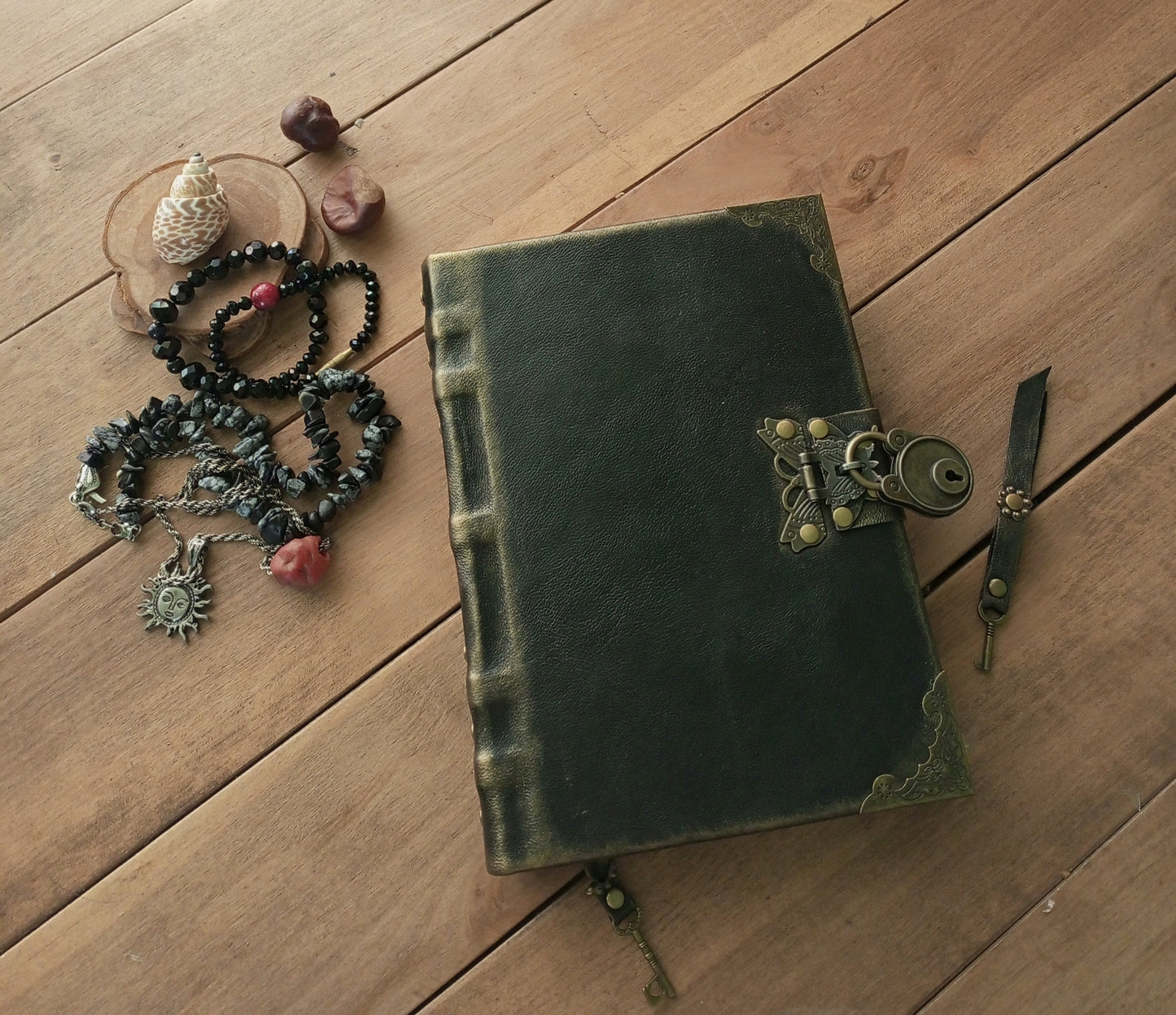 Black Leather Journal with Antique Lock – Handmade Lined Vintage Diary Notebook