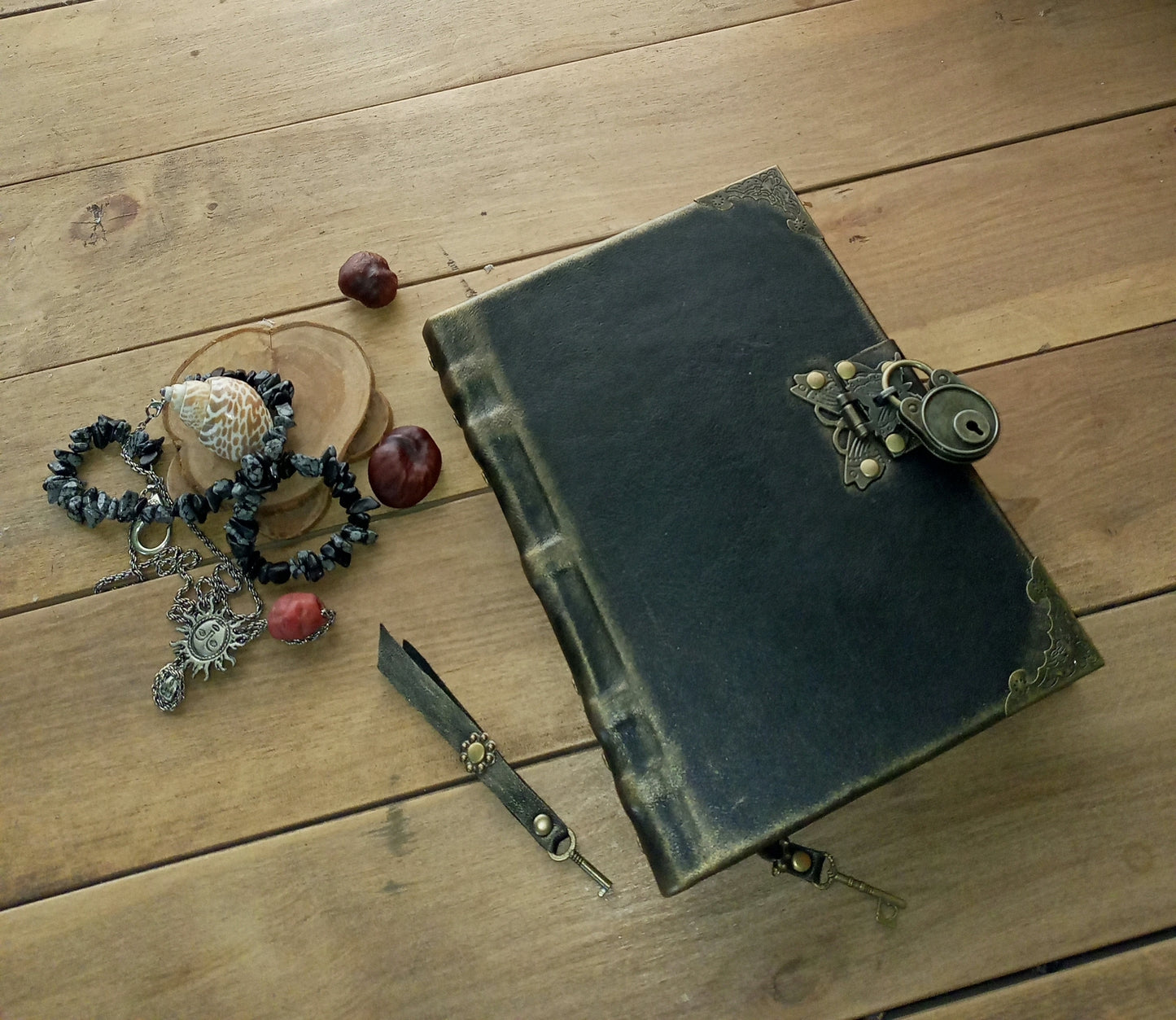 Black Leather Journal with Antique Lock – Handmade Lined Vintage Diary Notebook