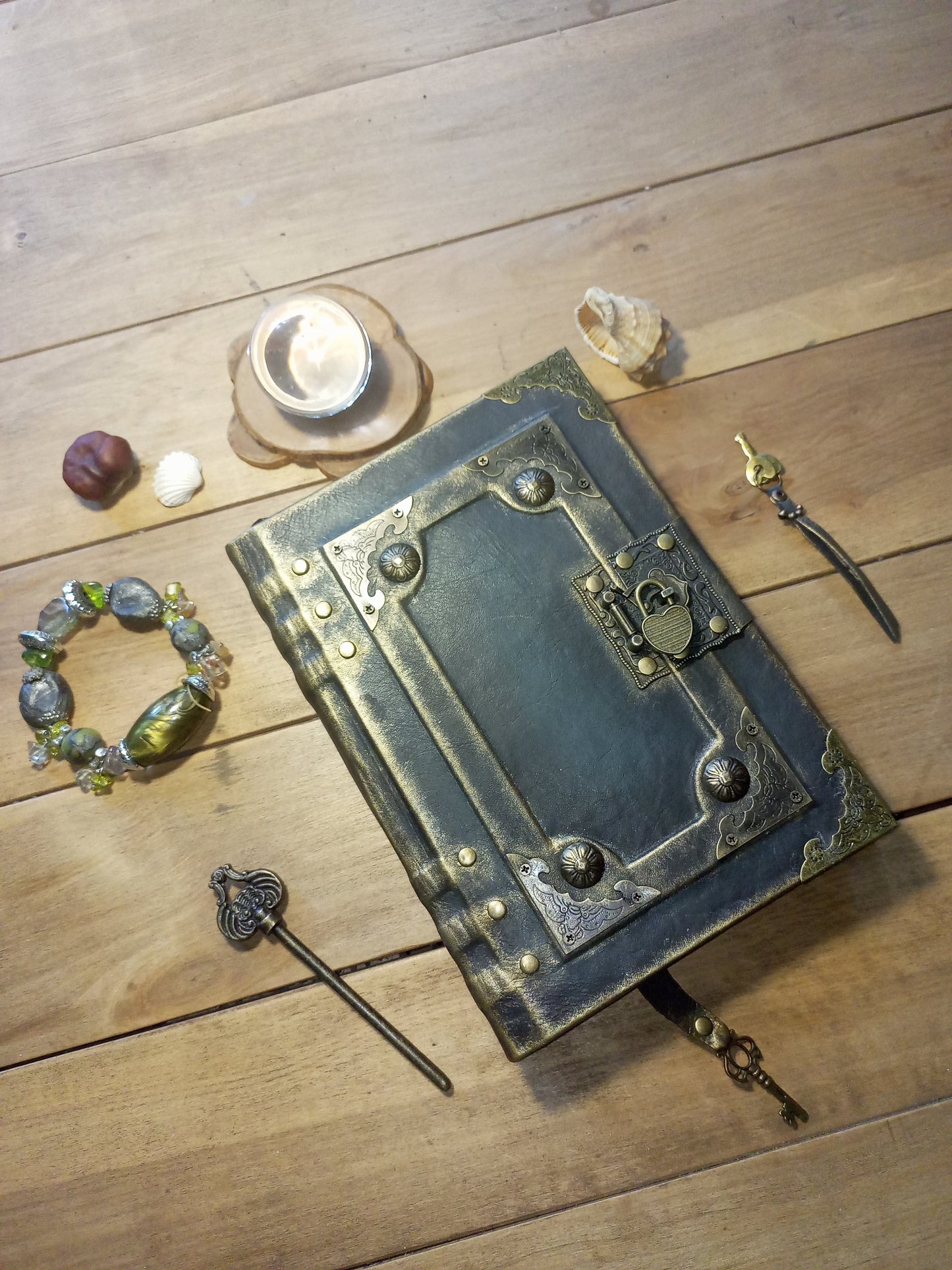 Grey Leather Journal with Antique Lock – Handmade Vintage Grimoire, Dark Grey Book of Shadows