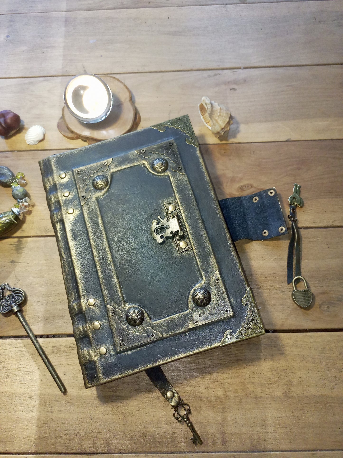 Grey Leather Journal with Antique Lock – Handmade Vintage Grimoire, Dark Grey Book of Shadows