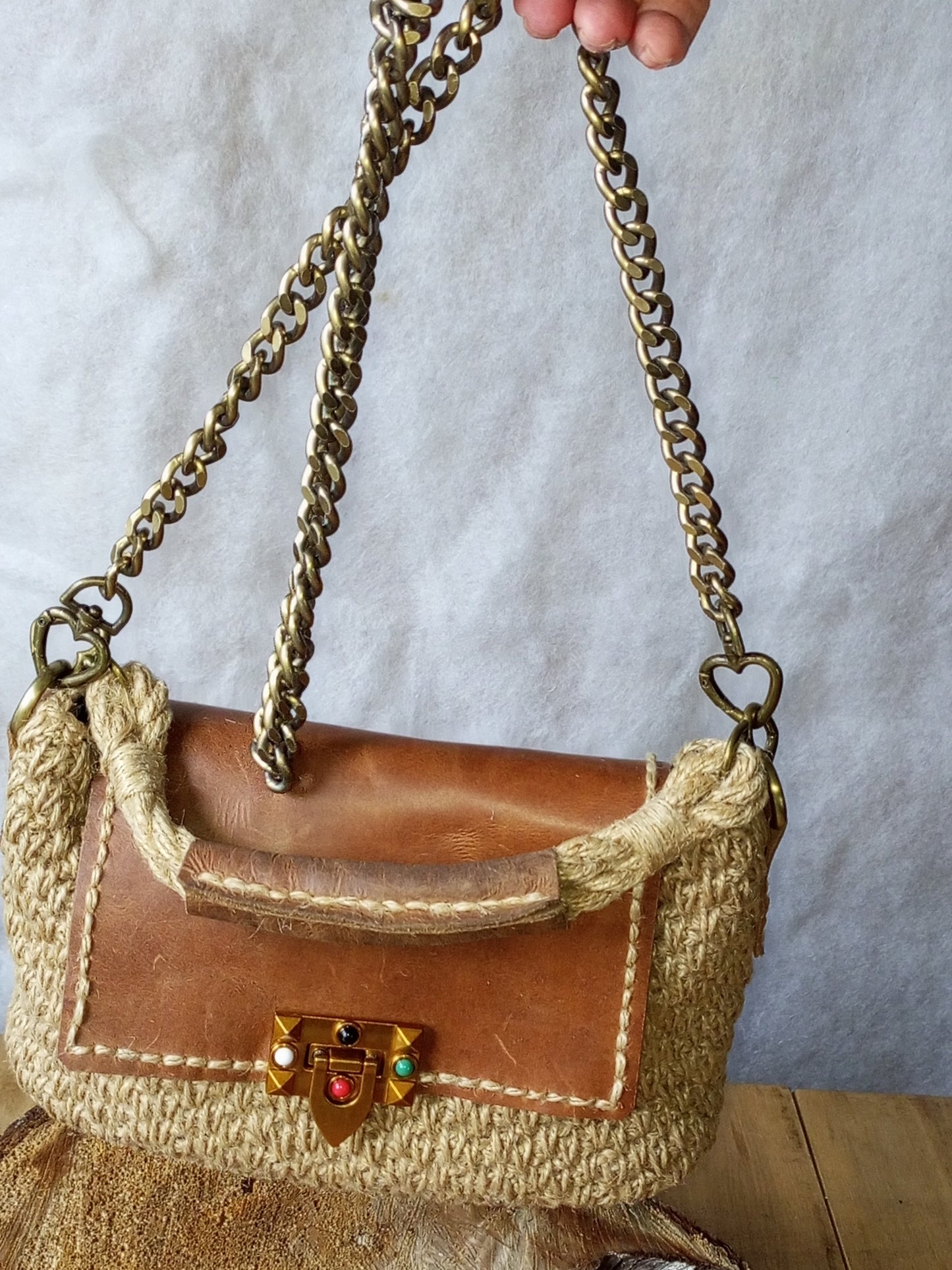 Beige Jute Crochet Bag with Leather – Handmade Boho Kisslock Purse, Vintage Brass Frame Summer Crossbody Handbag