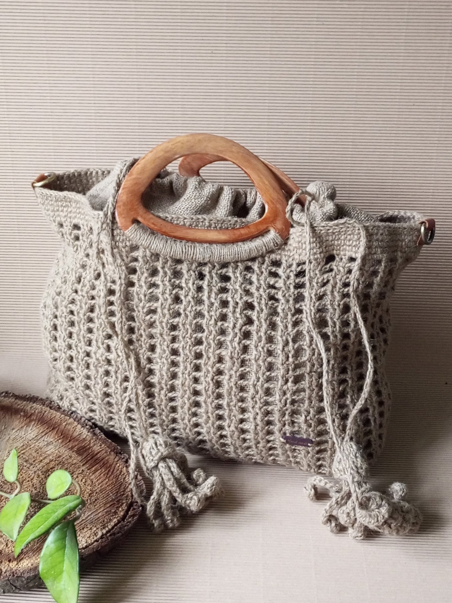 Bohemian Beige Crochet Jute Bag – Handmade Eco Friendly Summer Tote with Plastic Handles and Inner Canvas Bag