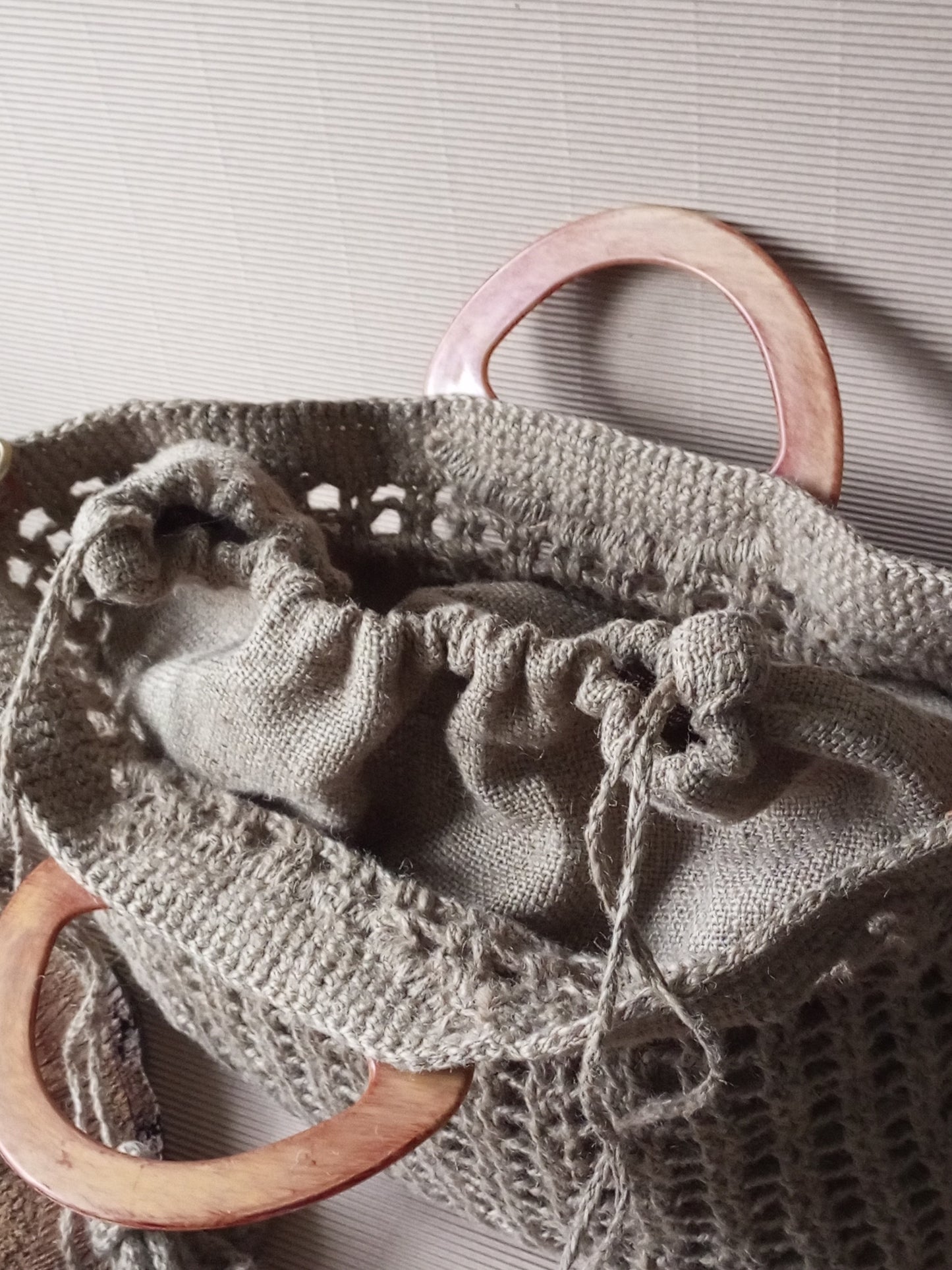 Bohemian Beige Crochet Jute Bag – Handmade Eco Friendly Summer Tote with Plastic Handles and Inner Canvas Bag