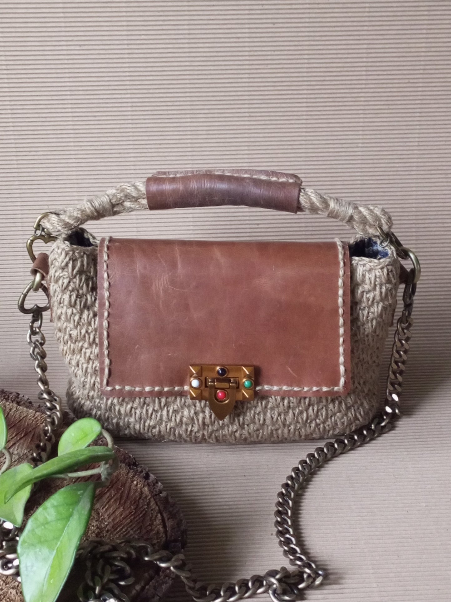 Beige Jute Crochet Bag with Leather – Handmade Boho Kisslock Purse, Vintage Brass Frame Summer Crossbody Handbag