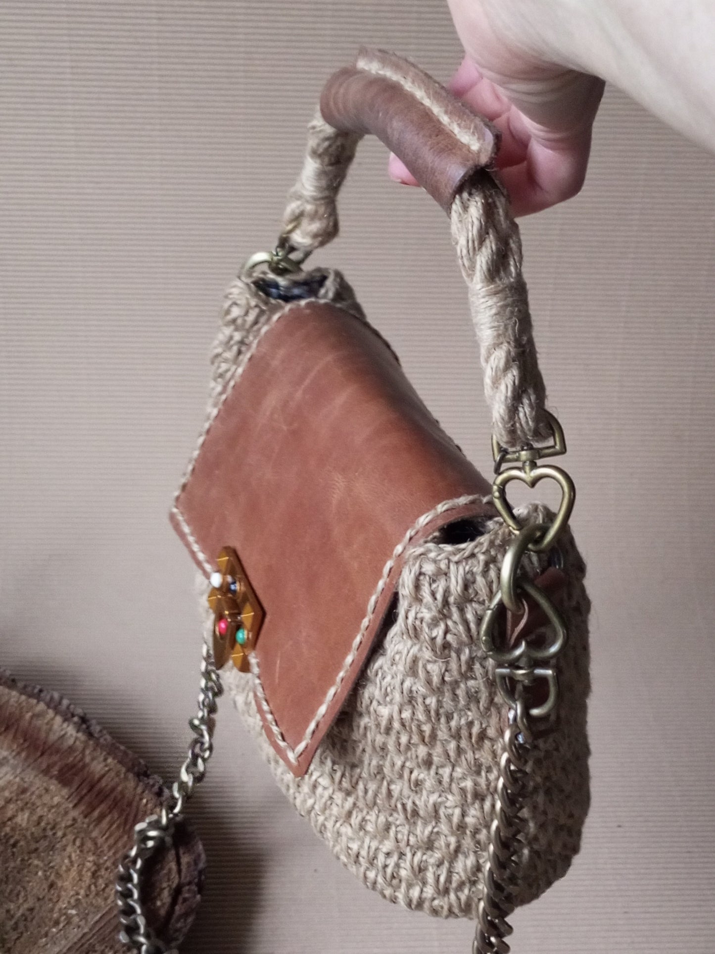 Beige Jute Crochet Bag with Leather – Handmade Boho Kisslock Purse, Vintage Brass Frame Summer Crossbody Handbag
