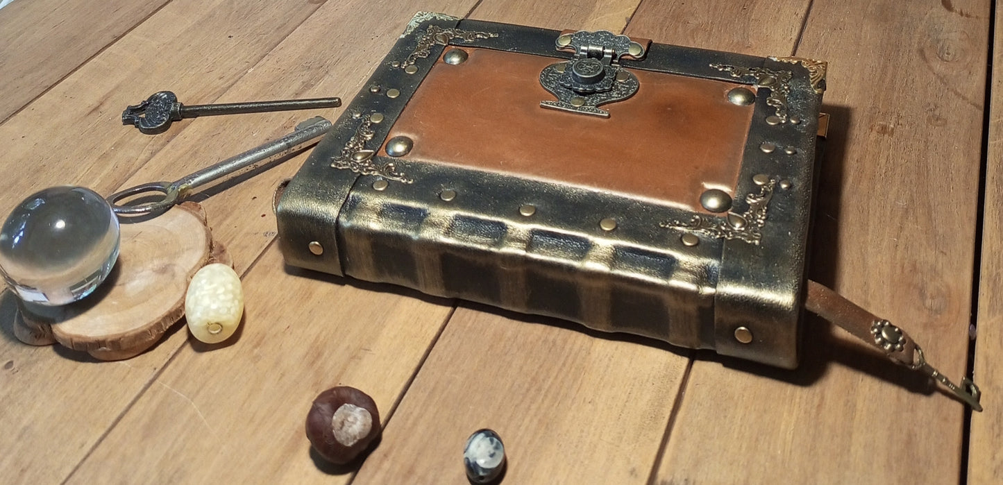 Handmade Gothic Leather Journal – Aged Black & Rusty Grimoire Notebook with Antique Lock