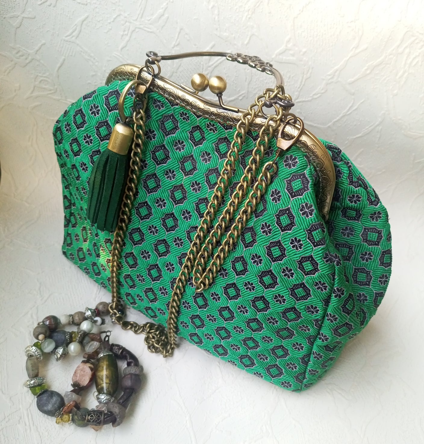 Emerald Green Bohemian Kisslock Bag – Jacquard Fabric Handbag with Chain Strap, Vintage Purse                                                                                                                                                   Frame Purse