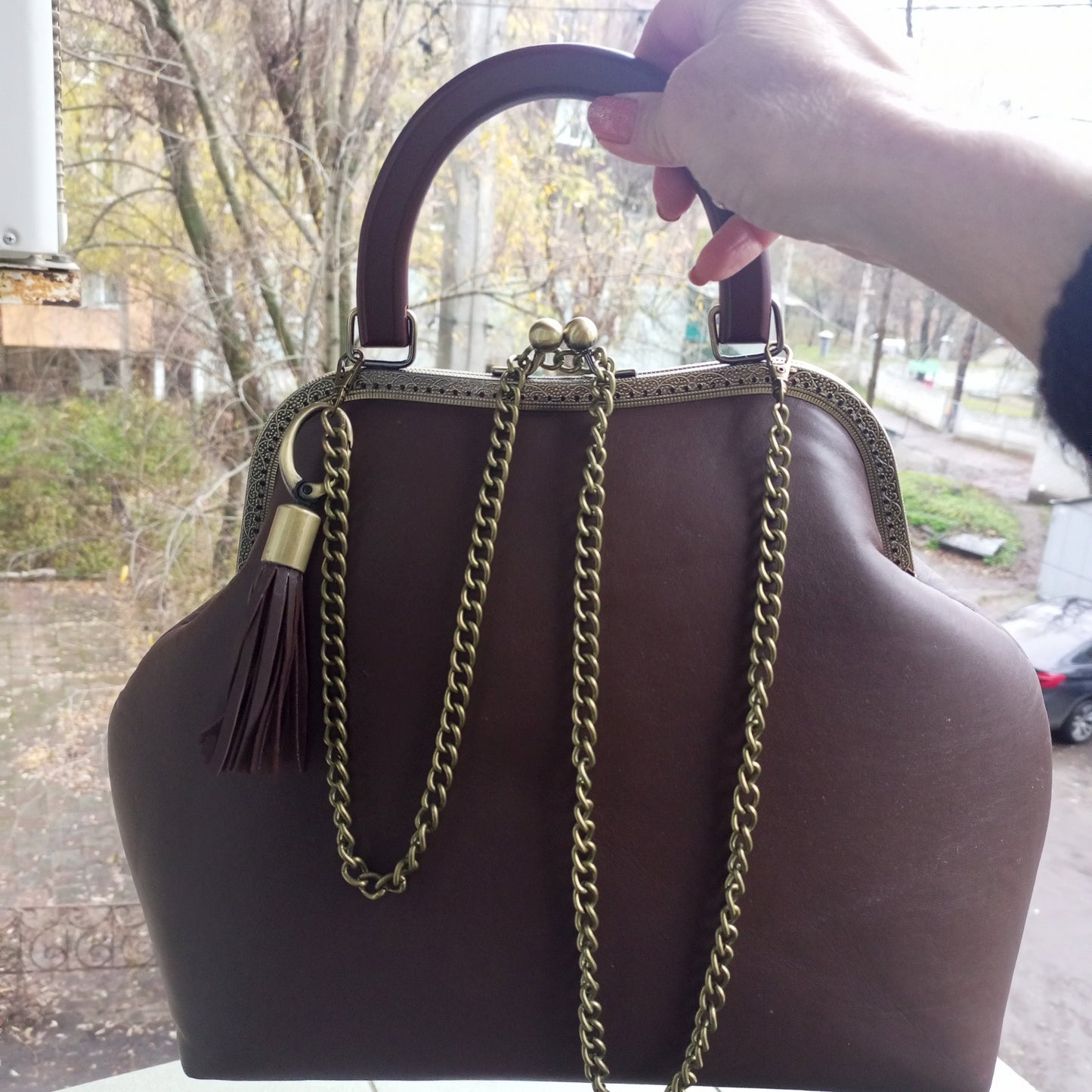 Bohemian Brown Leather Kisslock Bag – Genuine Leather Handbag with Chain Strap, Vintage Frame Purse