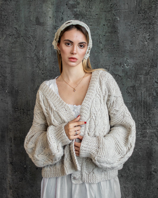 Ivory Woolen handknit oversize chunky cardigan