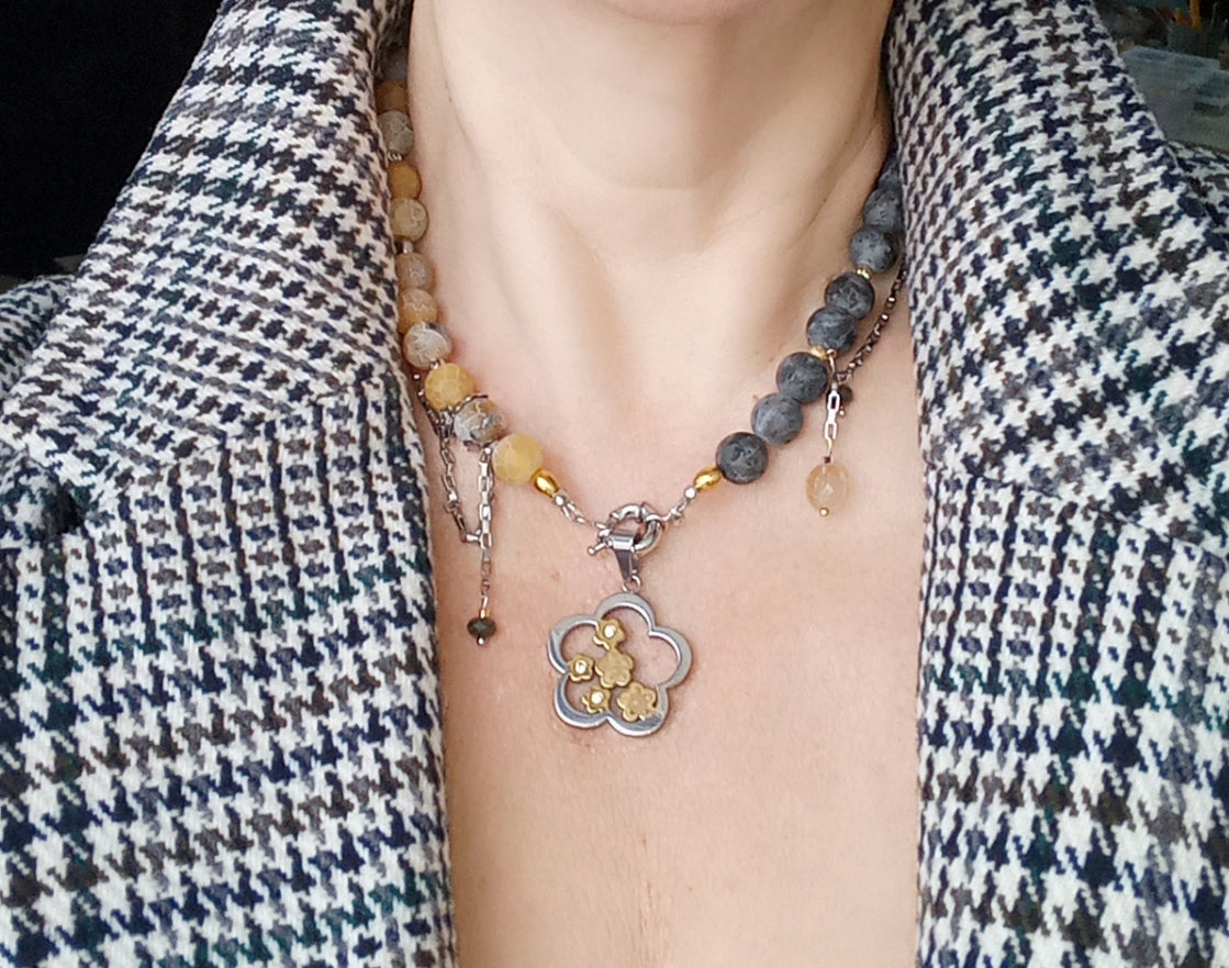 Grey labradorite beads and yellow flower agate pendant necklace