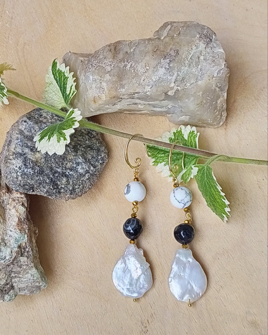 Madagascar agate and howlite earrings with baroque freshwater pearl and 14K gold filled hooks.
