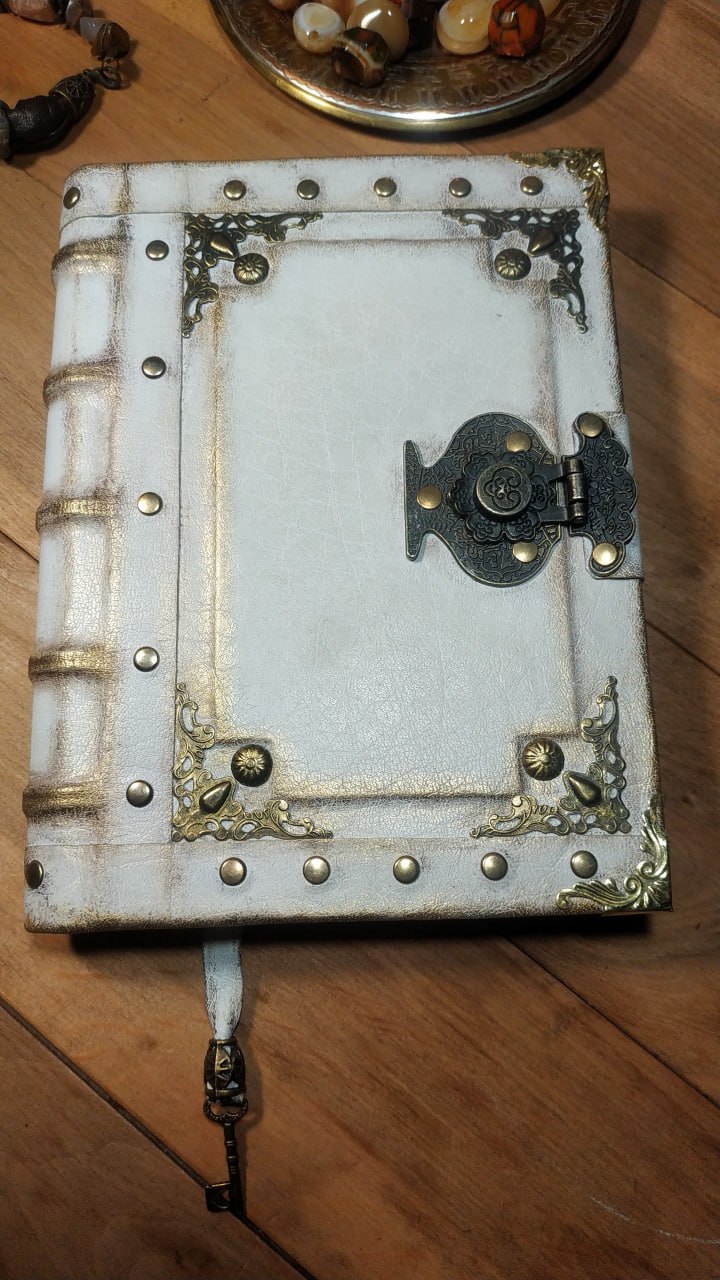 White Leather Journal with Antique Lock – Handmade Vintage Blank Notebook, Book of Shadows