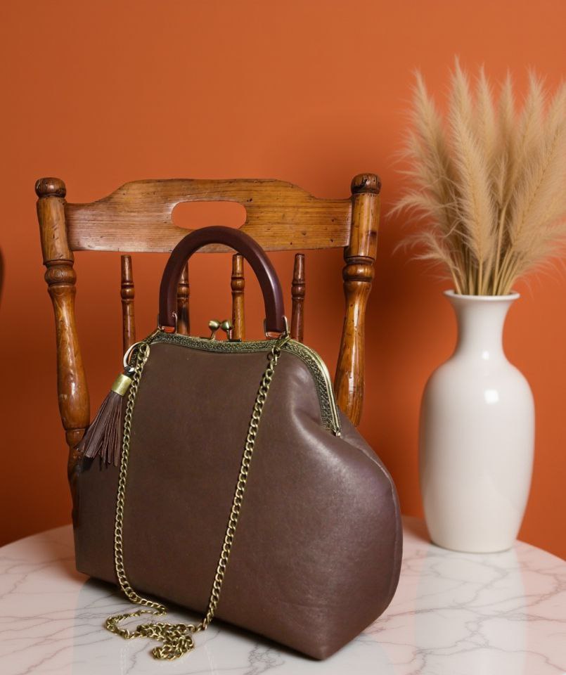 Bohemian Brown Leather Kisslock Bag – Genuine Leather Handbag with Chain Strap, Vintage Frame Purse