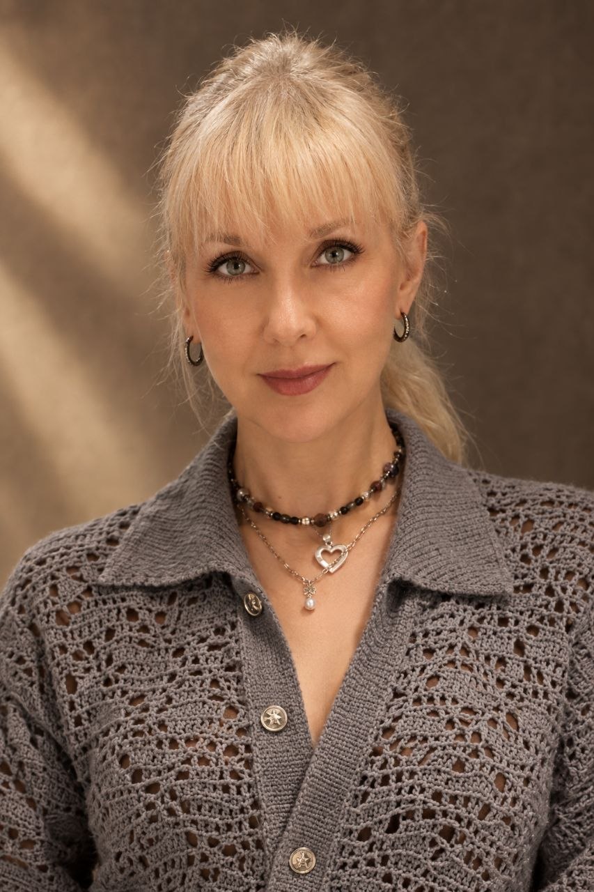 Handmade Grey Crochet Shirt – Oversized Polo Collar Wool Cardigan with Floral Lace Texture