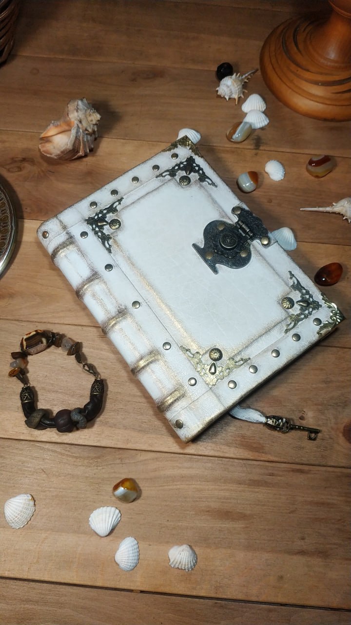 White Leather Journal with Antique Lock – Handmade Vintage Blank Notebook, Book of Shadows