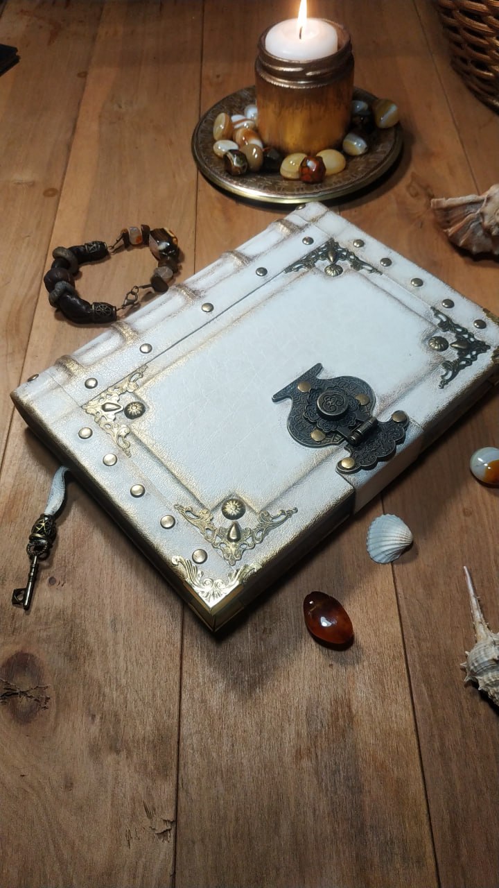 White Leather Journal with Antique Lock – Handmade Vintage Blank Notebook, Book of Shadows