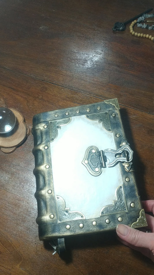 Black and White Vintage Leather Journal with Aged Paper – Handmade Medieval Notebook with Antique Lock